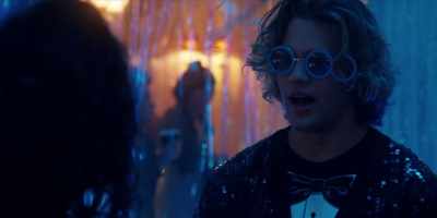 - Nice glasses.
- Thanks! - The Way Home
