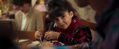 - Nice hair, sis.
- Thanks. - The Persian Version