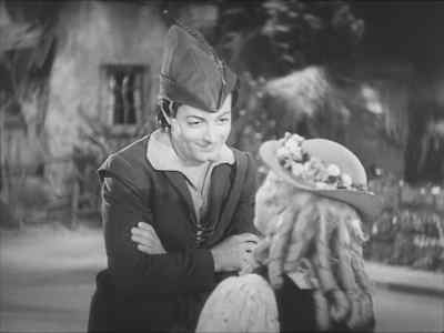 - Nice? Interested?
- Uh huh. - Babes in Toyland