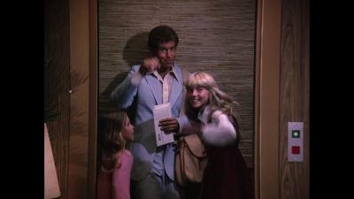 Nice looking family, huh? - The Love Boat
