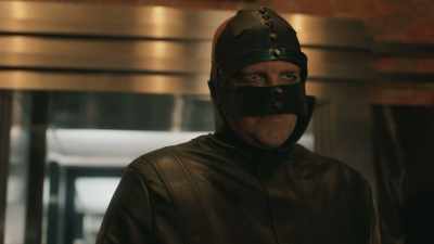 -Nice mask.
-Thanks. I like yours too. - The Watch