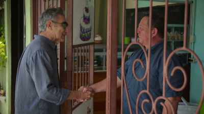 - Nice to meet you. I'm Celim.
- Celim, nice to meet you. - The Reluctant Traveler with Eugene Levy