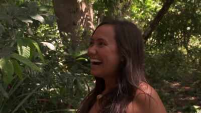 - Nice to meet you!
- I'm gonna go with the flow. - Naked and Afraid of Love