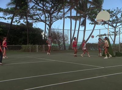 Nice play, guys. OK. - Magnum, P.I.