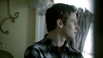 Nice ring. - The Vampire Diaries
