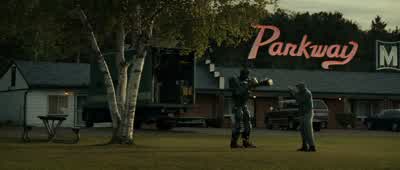 Nice. You're going to be punching guys bigger. You're going to have to punch up. That's it. Nice. - Real Steel