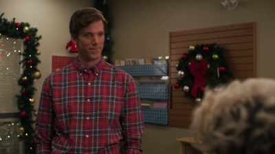 Nice to see a blossoming
friendship between you two. - Spotlight on Christmas