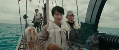- Nice shot!
- It's the same as in a fighter plane. - Godzilla Minus One