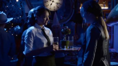 NICE TIE. - Pretty Little Liars