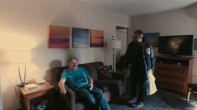 - Nice uh... nice room.
- Nice pad, eh? - Jack of all Trades