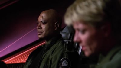 - Nice view.
- (Carter) This can't be right. - Stargate SG-1