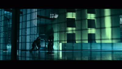 Nicholai, put me down. - Resident Evil: Apocalypse
