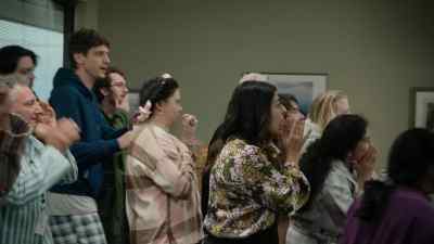 -[Nick] Lizzie, go get your bird.
-[loud thud] - The Office