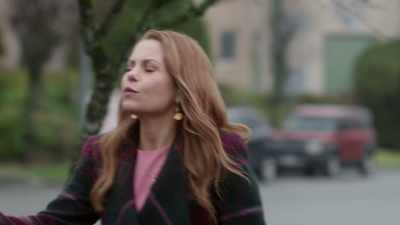 Nick, wait. What, are you
gonna go after Dennis - Aurora Teagarden Mysteries: Til Death Do Us Part