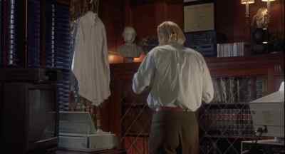 NICK, WHAT IN THE HELL
MADE YOU DO THAT? - Boxing Helena