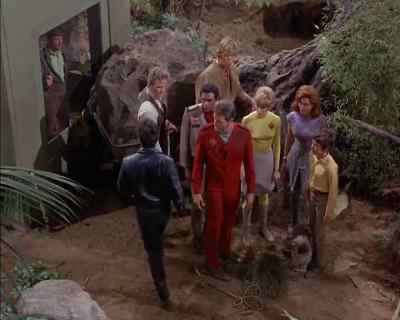 [ Nick ]
You all right, Joey?
Okay. - Land of the Giants