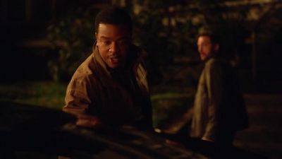 Nick, you and Rosalee
stay in the car. - Grimm