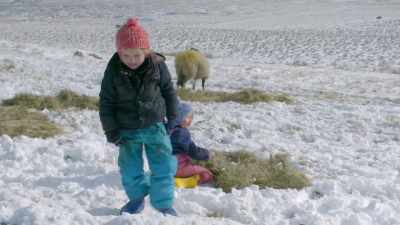 Nicky! Hot chocolate! Come on! - Our Yorkshire Farm