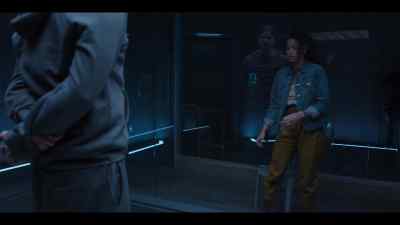 -[Nicole groans]
-Whoa. Oh my… Are you okay? - Raising Dion
