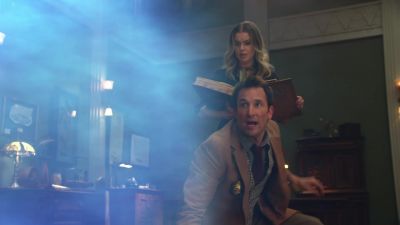 Nicole, no! - The Librarians