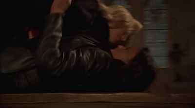 NIGEL: Preston, the vial. - Relic Hunter