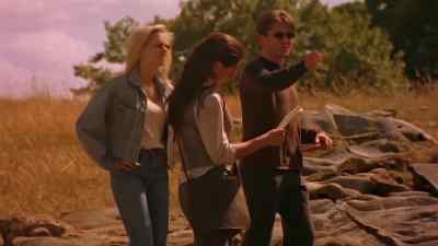 NIGEL: This should be East. - Relic Hunter
