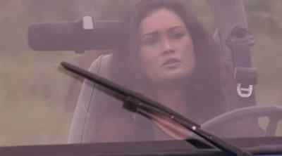 NIGEL: You're going out there
alone? - Relic Hunter