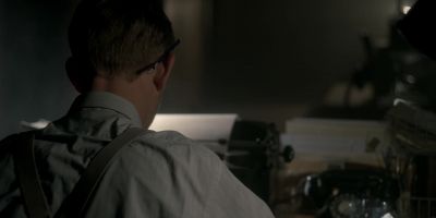 - Night, Bill.
- Good night. - The Crown