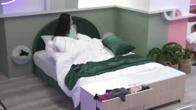 >> NIGHT, EVERYONE. - Love Island