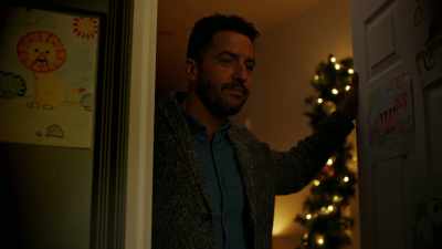 - Night, lily. Sleep tight. - Mom's Christmas Boyfriend