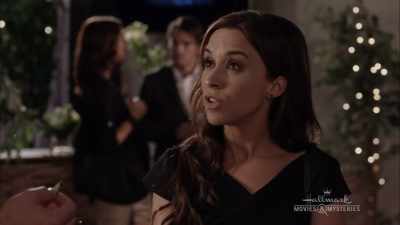 Nightingale got
into an argument with someone - Crossword Mysteries: A Puzzle to Die For