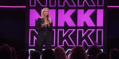 [Nikki giggles] - Nikki Glaser: Bangin'
