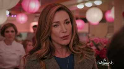 Nikki, I need you
to come out front right away. - A Dash of Love