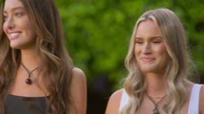 [Nikki] Scientists have researched
that attraction can happen - Twin Love