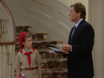 Niles.
Hm? - The Nanny