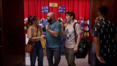 Nina: No, I texted her already,
she didn't reply, then-- - Ultra Violet & Black Scorpion