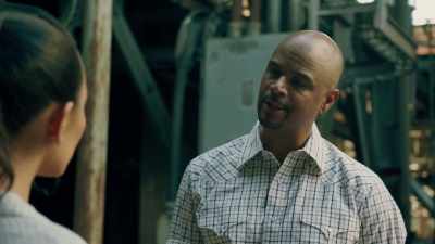 - Nine million dollars?
- Yeah. - Queen Sugar
