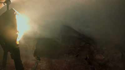 Nine sticks of explosives
are about to go off. - Outback Opal Hunters