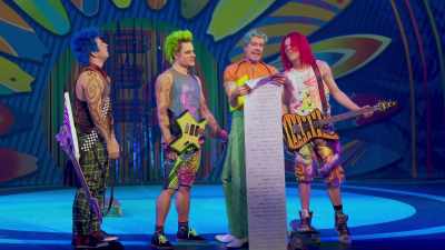 "Nineteen assorted
shiny objects." - The SpongeBob Musical: Live on Stage!