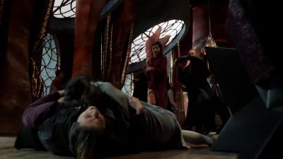 -No!
-Aah! - The 100
