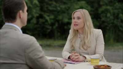 No annoying
buzzing or dinging... - Signed, Sealed, Delivered: The Road Less Traveled