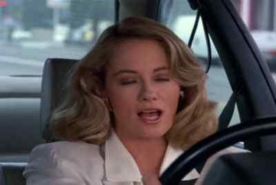 No answer. It could be the happy
couple doesn't wanna be interrupted. - Moonlighting