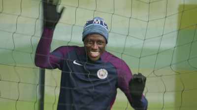 [no audible dialogue] - All or Nothing: Manchester City