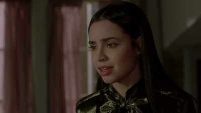 No, Ava, you could apply
for financial aids - Pretty Little Liars: The Perfectionists