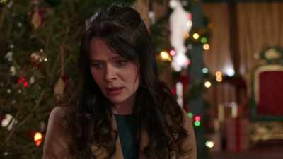 No, we can't! Mom already
tried helping me - A Merry Christmas Wish