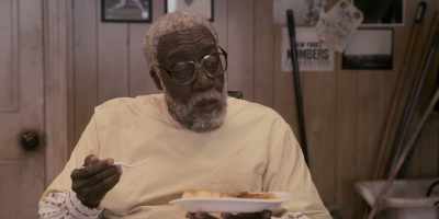 No child support for 30 years,
and you came back? - Coming 2 America