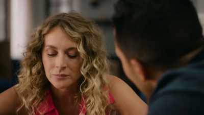 No, Dani, no. You know
how to comfort them. - Mr. Manhattan