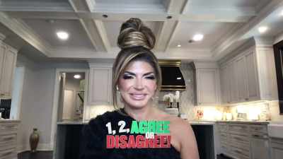 - No, she didn't.
- Okay, next question. - The Real Housewives Ultimate Girls Trip