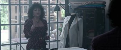 No he doesn't And you and Maurizio together - House of Gucci