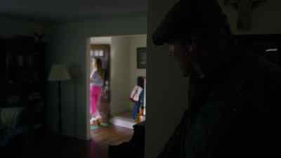 - No, we don't have a dog.
- No? - Sneaky Pete